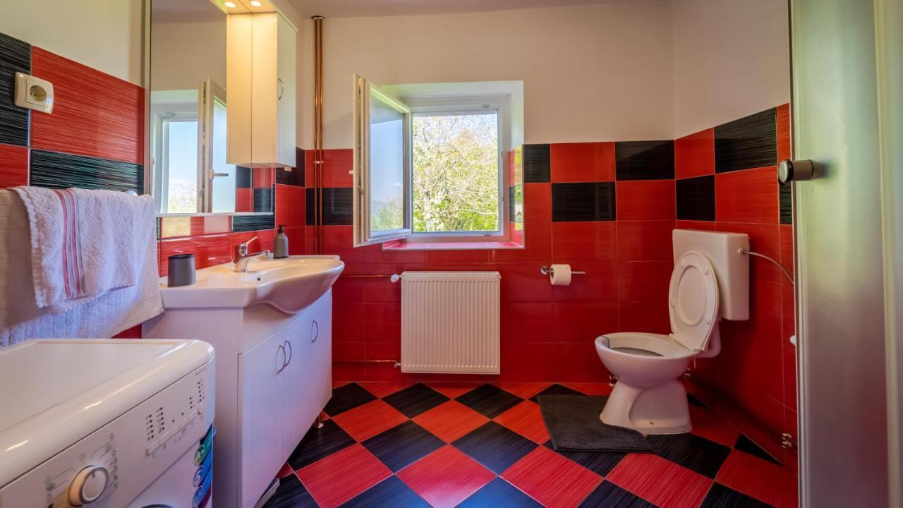 Holiday Home "Sleme" With Jacuzzi, Big Garden And Arbor With Fireplace Skrad Eksteriør bilde