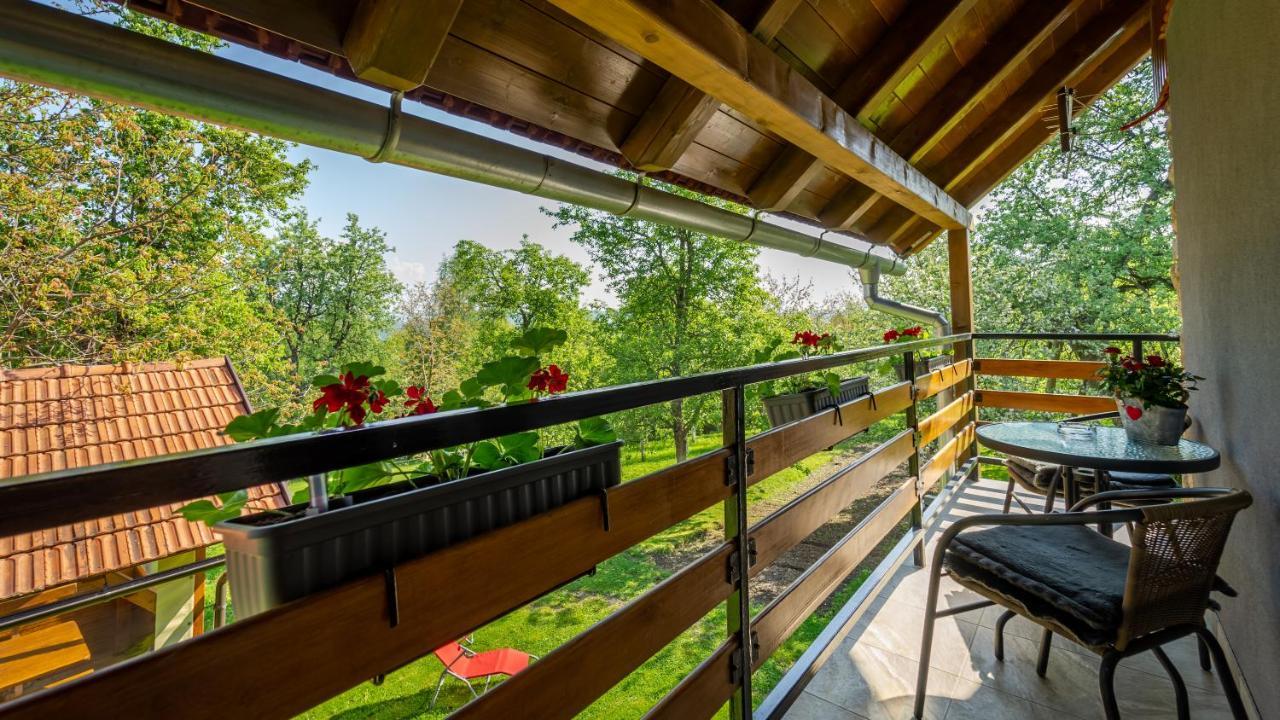 Holiday Home "Sleme" With Jacuzzi, Big Garden And Arbor With Fireplace Skrad Eksteriør bilde